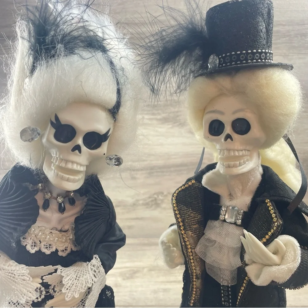 Dia De Los Muertos Bride Groom from Spooky Village Halloween 20
